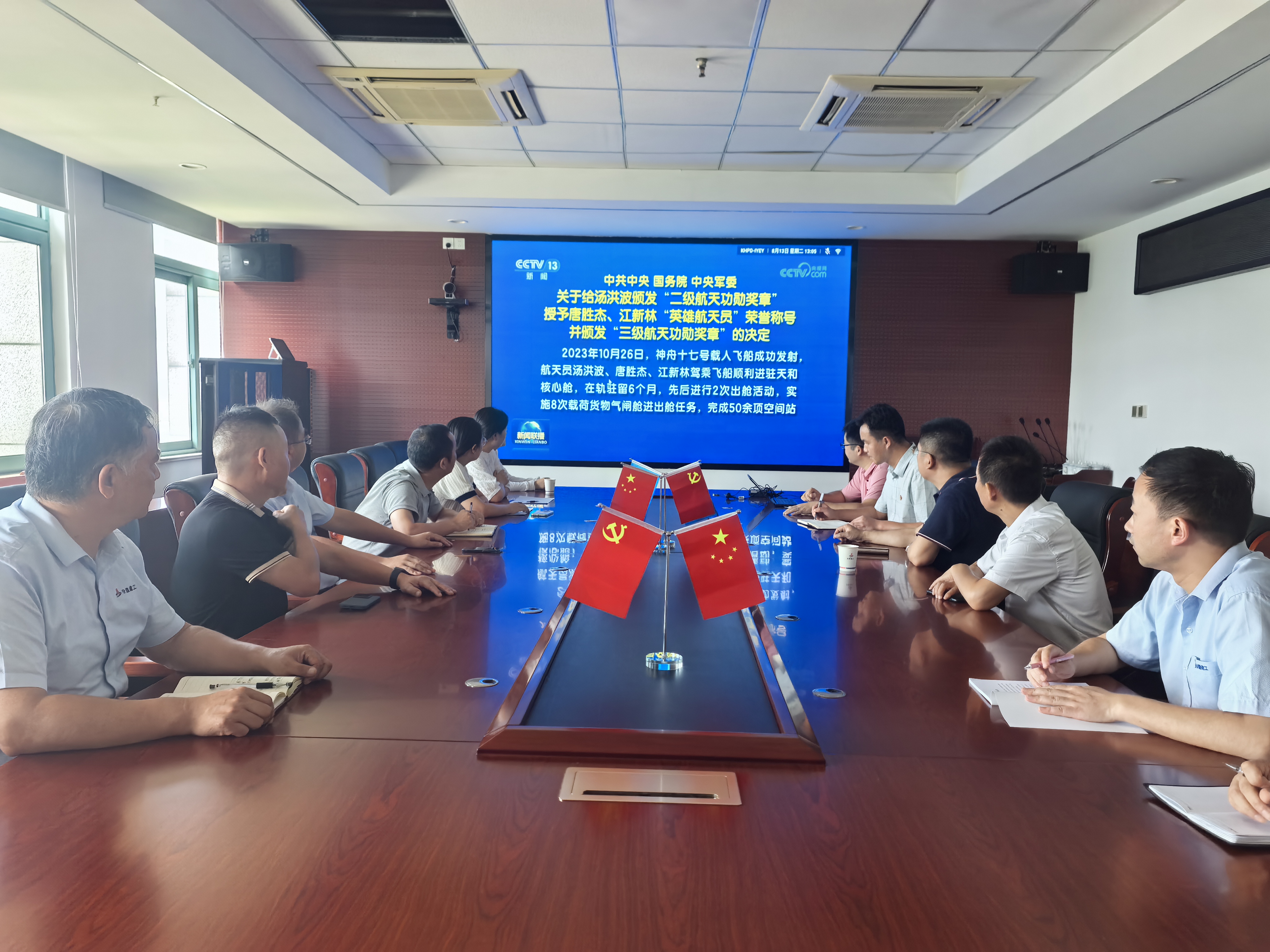 5d35ade992315d45199a30e103c3887e_54bf855dbbf2dd72e4f5fce54a471aa8.jpg 5d35ade992315d45199a30e103c3887e_54bf855dbbf2dd72e4f5fce54a471aa8.jpg